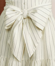 Load image into Gallery viewer, Vineyard Vines - Kentucky Derby Seersucker Tiered Dress