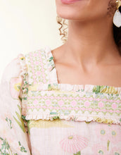 Load image into Gallery viewer, SPARTINA 449 - JOCELYN BLOUSE - ENCLAVE STRIPE FLORAL SPRIGS