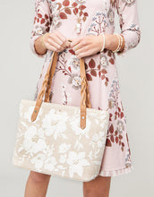 Load image into Gallery viewer, Spartina 449 - RORY TOTE PARADE RAFFIA FLORAL