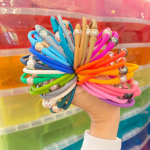 Load image into Gallery viewer, PEARL SILICONE BRACELET