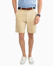 Load image into Gallery viewer, SOUTHERN TIDE - T3 GULF 9 INCH PERFORMANCE SHORT - COASTAL KHAKI