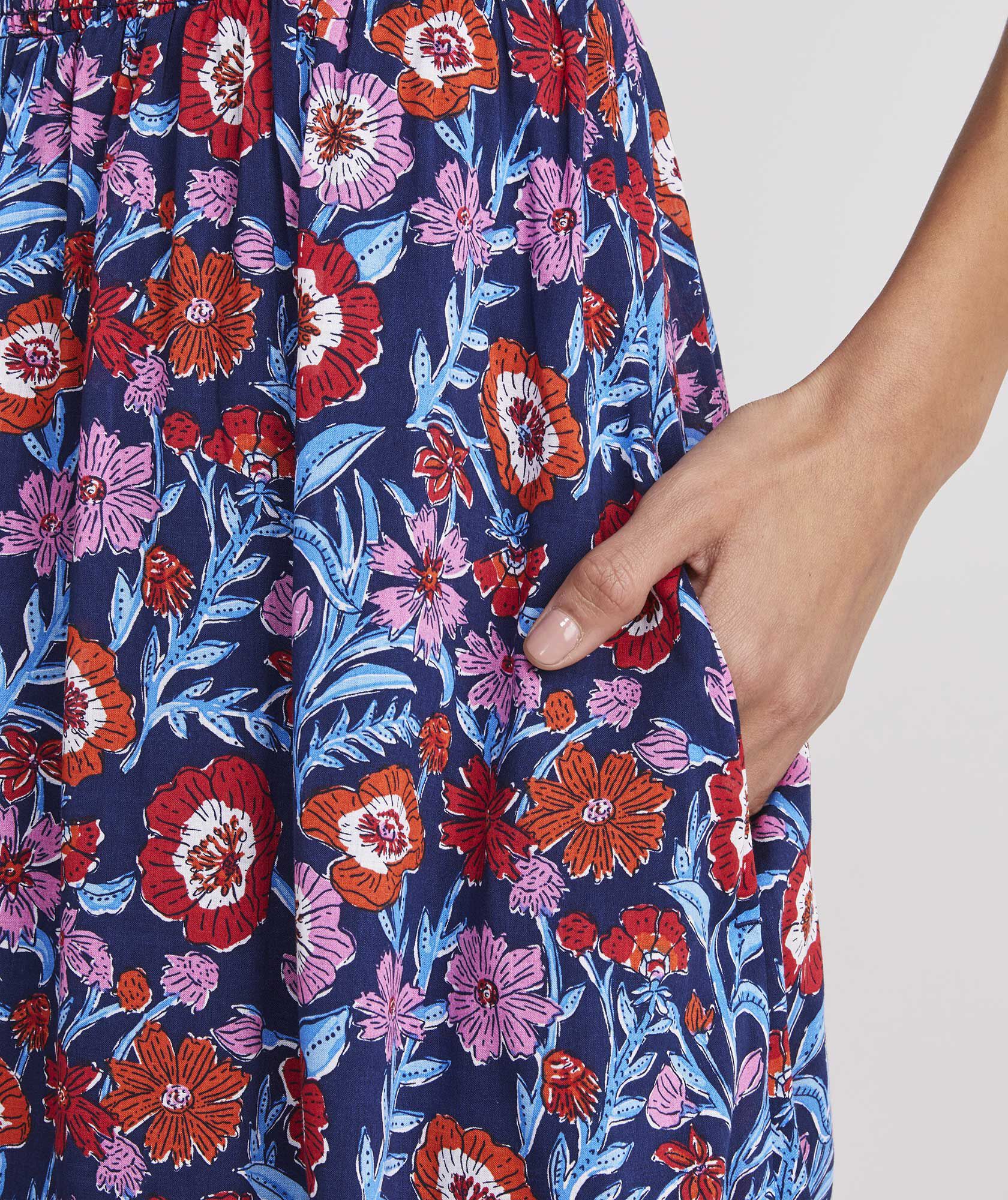 Vineyard Vines - Tisbury Floral Smocked Midi Dress Siegel Clothing Vineyard Vines - Tisbury Floral Smocked Midi Dress Siegel Clothing