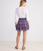 Load image into Gallery viewer, Vineyard Vines - Tisbury Floral Smocked Skirt
